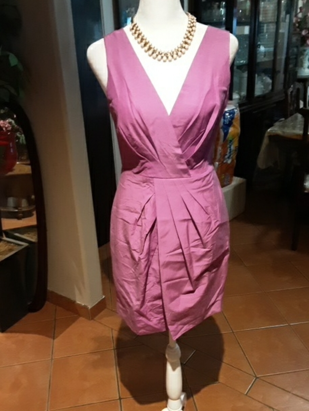Banana Republic Sleeveless V-Neck Pleated Dress in Magenta
